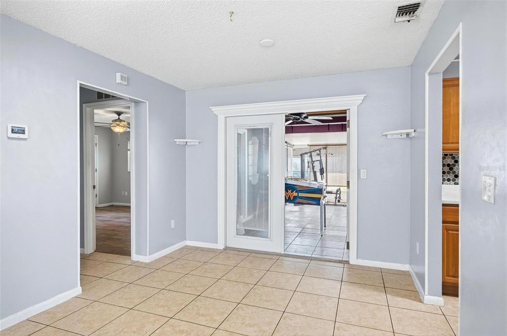 Image 8 of property listing at 1071 ANGORA STREET, Deltona, FL 32725