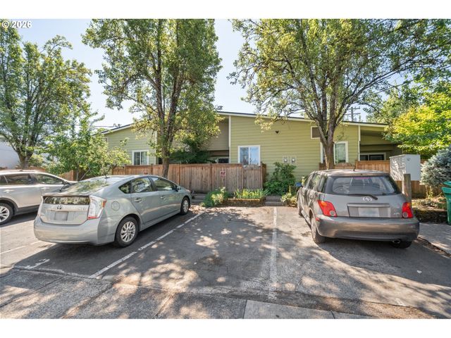 7302 N NEW YORK Ave 2, Portland, OR 97203