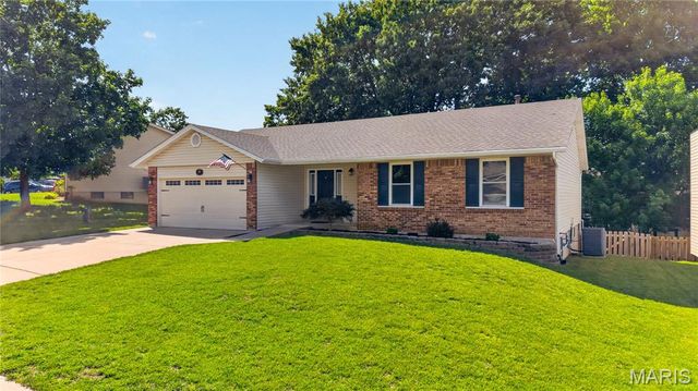 18 Eagle Chase Court, St Peters, MO 63376