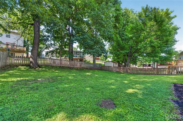18 Eagle Chase Court, St Peters, MO 63376