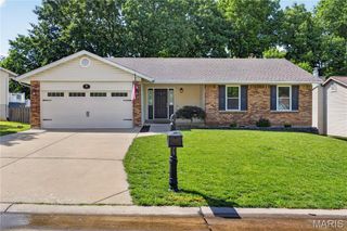 18 Eagle Chase Court, St Peters, MO 63376