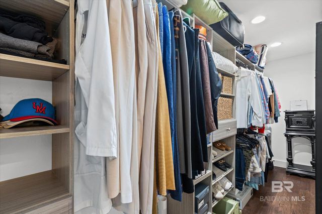 653 Fairhope Avenue, Fairhope, AL 36532