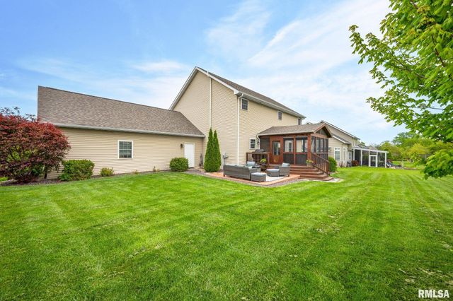1020 GREENBRIER Lane, Washington, IL 61571