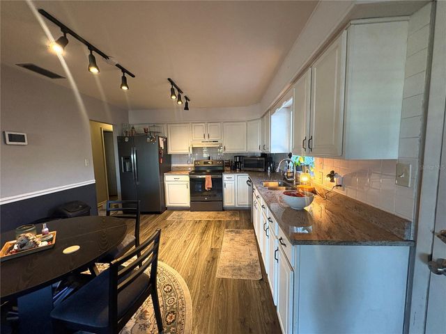 1622 SAINT JAMES AVENUE, Lakeland, FL 33805