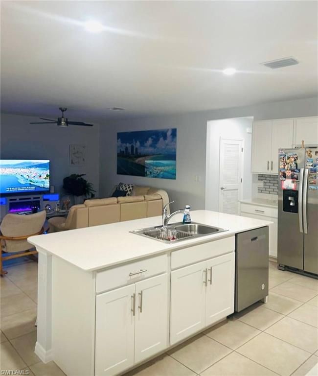 Image 6 of property listing at 932 SW 7th AVE, Cape Coral, FL 33991