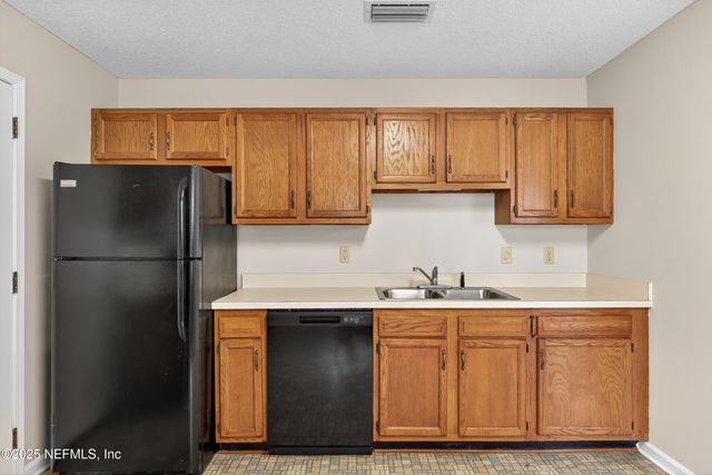 2512 BLUFFTON Drive, Jacksonville, FL 32224