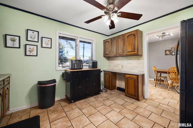 1111 S MESA Drive, Peoria, IL 61607