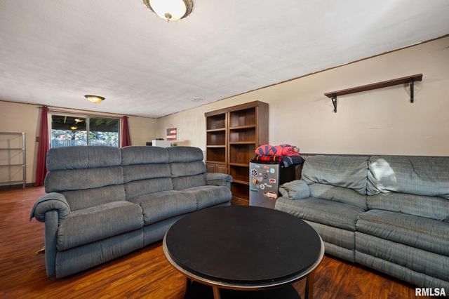 1111 S MESA Drive, Peoria, IL 61607