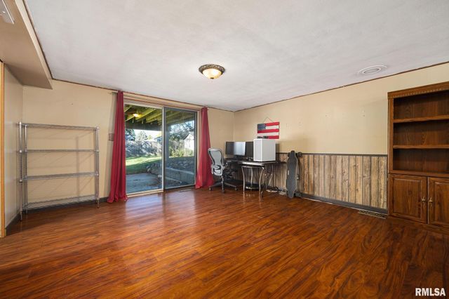 1111 S MESA Drive, Peoria, IL 61607