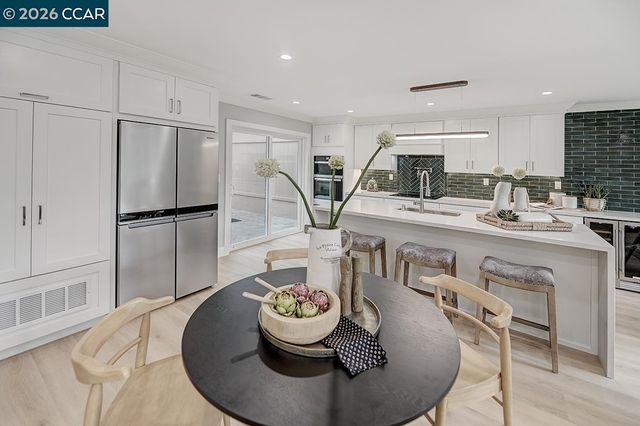 2641 Golden Rain Rd 4, Walnut Creek, CA 94595