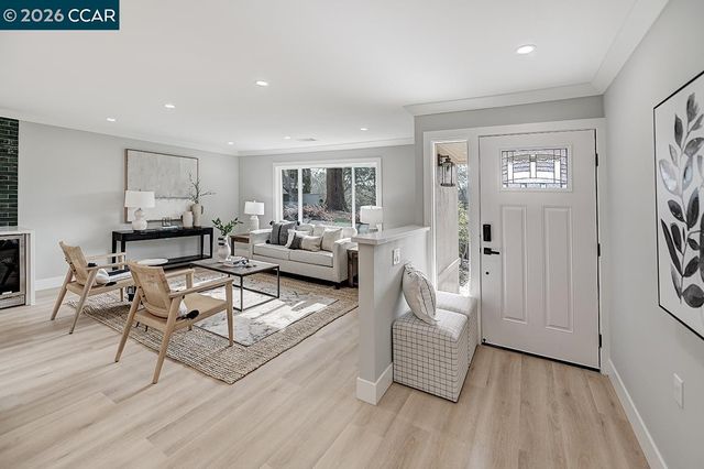 2641 Golden Rain Rd 4, Walnut Creek, CA 94595