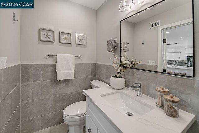 2641 Golden Rain Rd 4, Walnut Creek, CA 94595