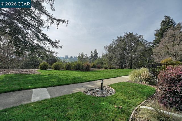 2641 Golden Rain Rd 4, Walnut Creek, CA 94595