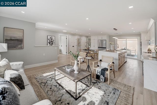 2641 Golden Rain Rd 4, Walnut Creek, CA 94595