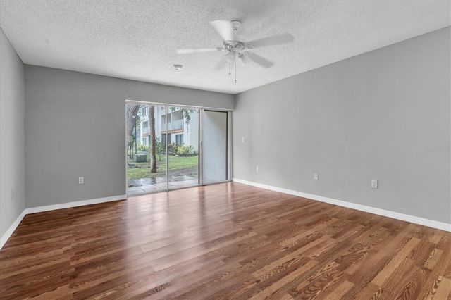 675 99TH AVENUE N 102, St Petersburg, FL 33702