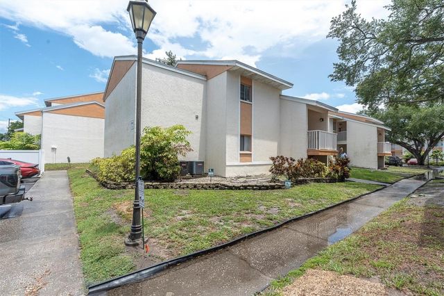 675 99TH AVENUE N 102, St Petersburg, FL 33702