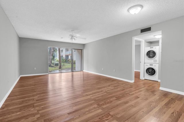 675 99TH AVENUE N 102, St Petersburg, FL 33702