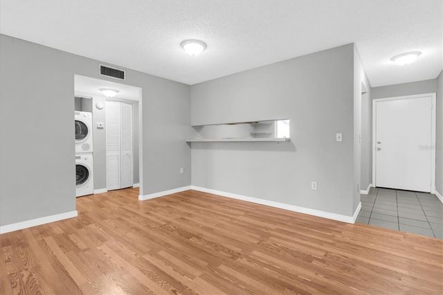 675 99TH AVENUE N 102, St Petersburg, FL 33702