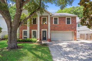1102 Crestview ST, Round Rock, TX 78681