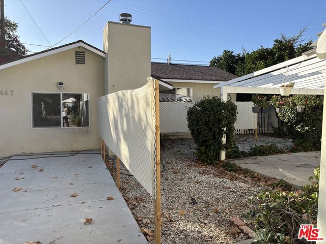 7465 N Forbes Avenue, Lake Balboa, CA 91406