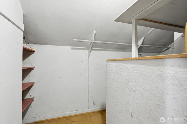 102 N 41st Street, Seattle, WA 98103