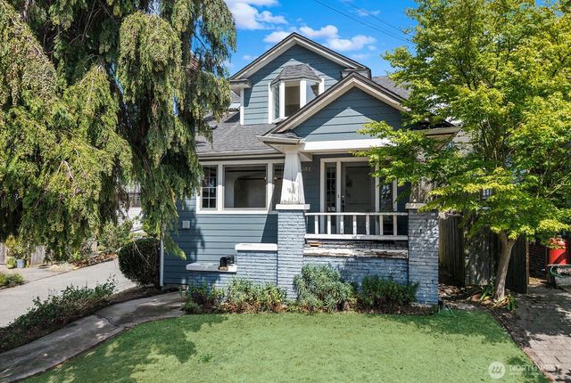 102 N 41st Street, Seattle, WA 98103