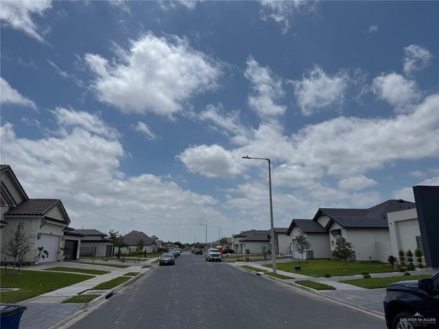 1627 S Middleton Street, Edinburg, TX 78539