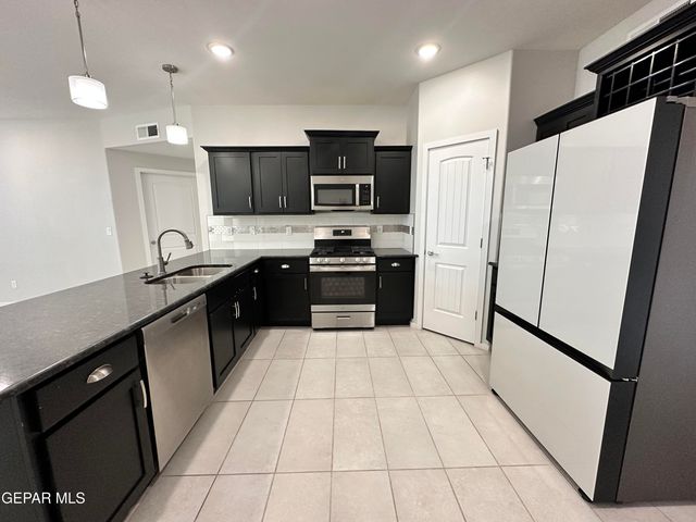 10148 Texas Madrone Drive, Socorro, TX 79927