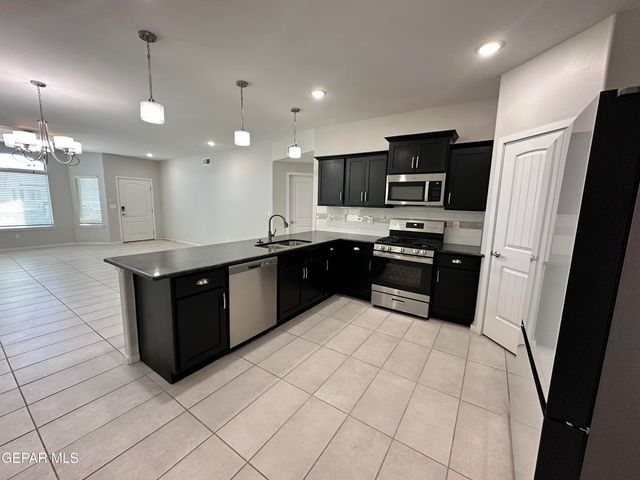 10148 Texas Madrone Drive, Socorro, TX 79927