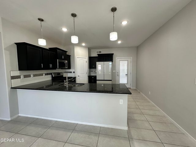 10148 Texas Madrone Drive, Socorro, TX 79927