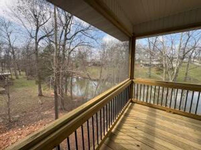 1907 N Lake Lane, Nixa, MO 65714