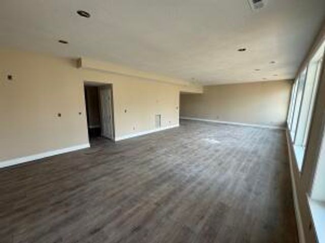 1907 N Lake Lane, Nixa, MO 65714