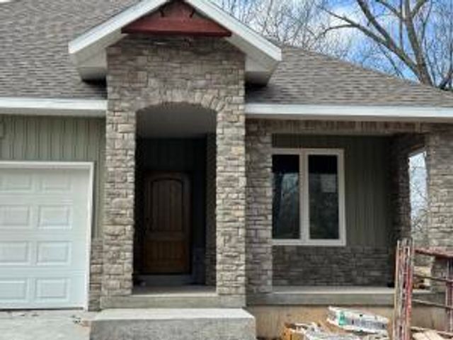 1907 N Lake Lane, Nixa, MO 65714