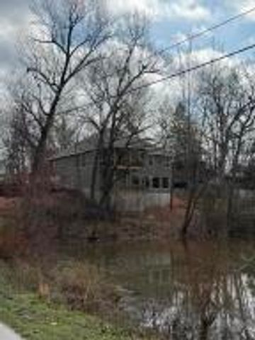 1907 N Lake Lane, Nixa, MO 65714