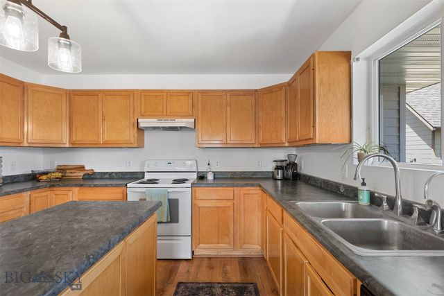 108 10th Street B, Belgrade, MT 59714