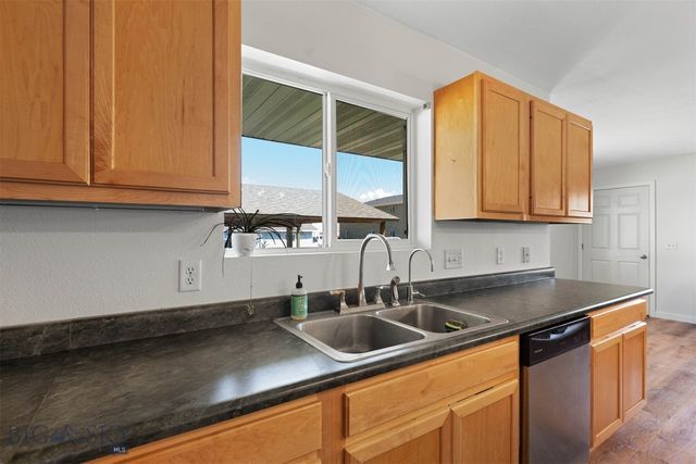 108 10th Street B, Belgrade, MT 59714