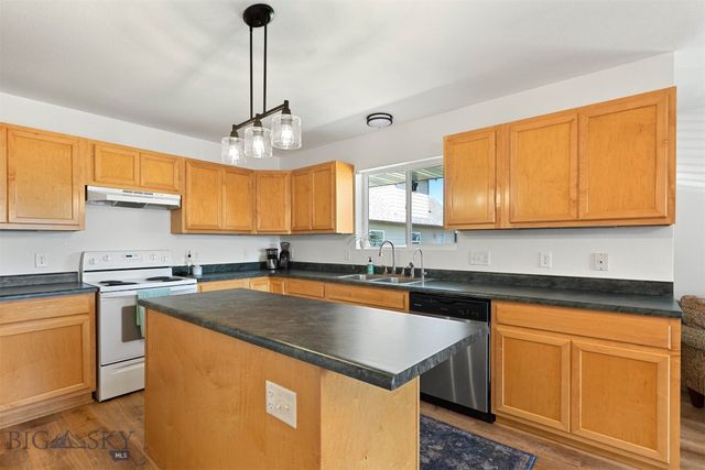 108 10th Street B, Belgrade, MT 59714