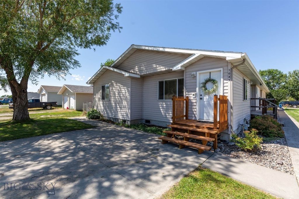 108 10th Street B, Belgrade, MT 59714