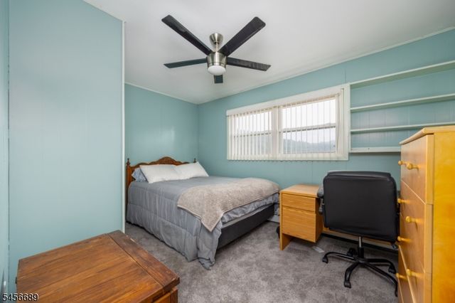 19 Lakeside Dr, Vernon Twp., NJ 07461