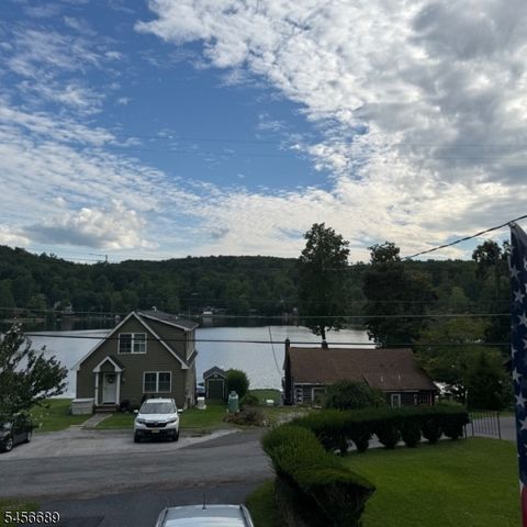 19 Lakeside Dr, Vernon Twp., NJ 07461