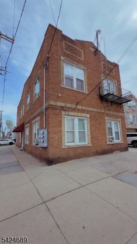 93 Davenport Ave 4, Newark City, NJ 07107