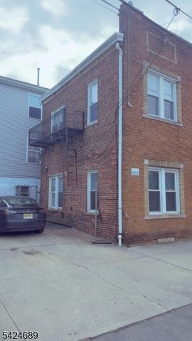 93 Davenport Ave 4, Newark City, NJ 07107