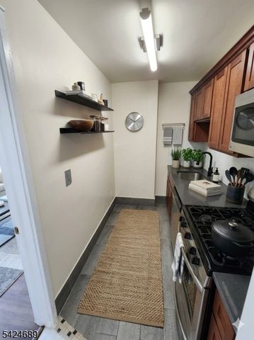93 Davenport Ave 4, Newark City, NJ 07107