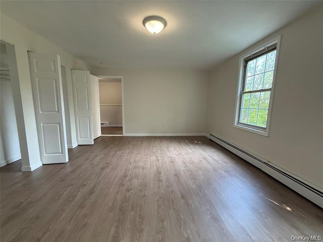 109 Main Street, Bloomingburg, NY 12721
