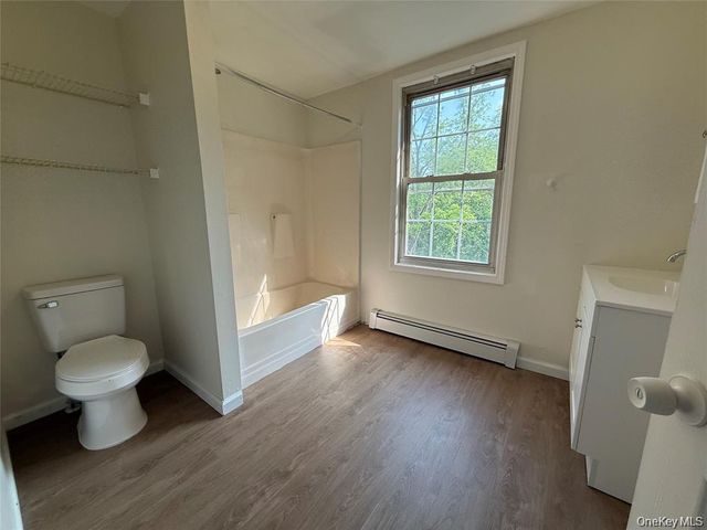 109 Main Street, Bloomingburg, NY 12721