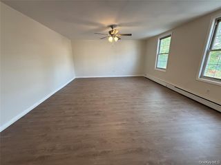 109 Main Street, Bloomingburg, NY 12721