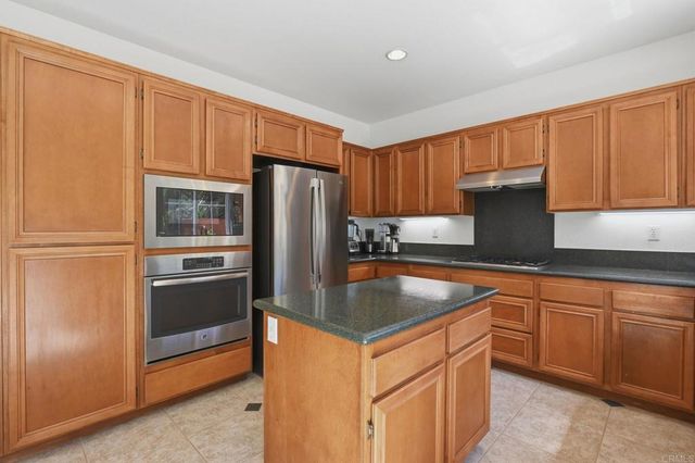 2347 Merwin Drive, Carlsbad, CA 92008