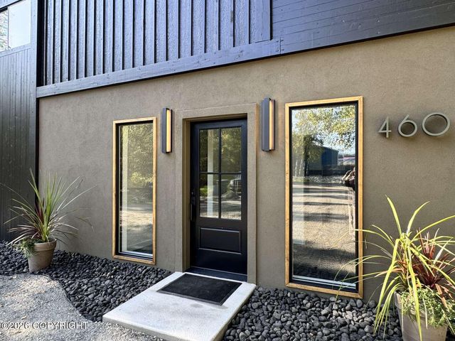 460 S August Circle, Wasilla, AK 99654