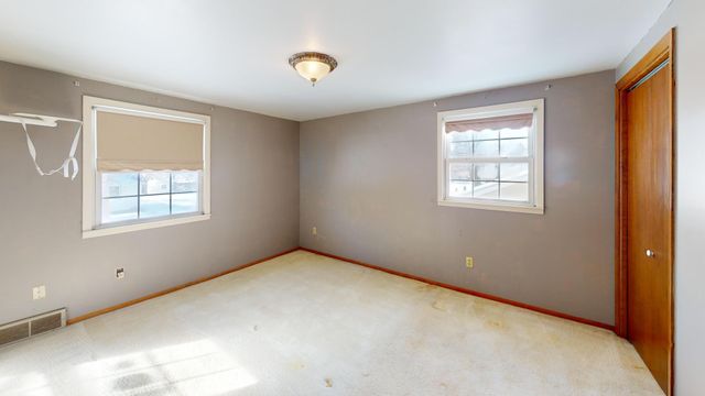 131 4th Place SE, Glenville, MN 56036