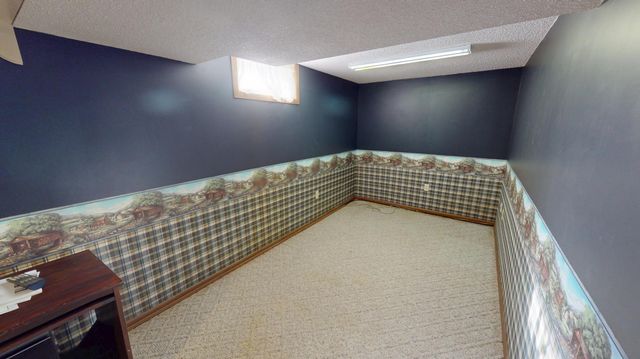 131 4th Place SE, Glenville, MN 56036